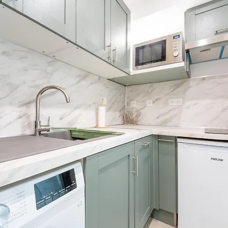 With 1 Bedroom, Gambetta, Russian Church Apartmán
